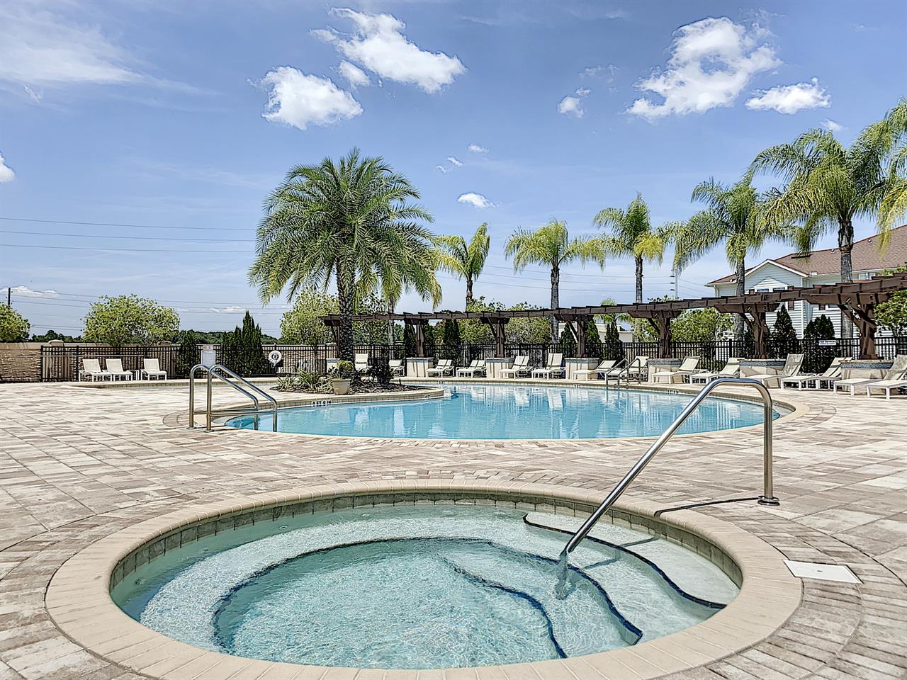 West Lucaya Village Clubhouse Spa