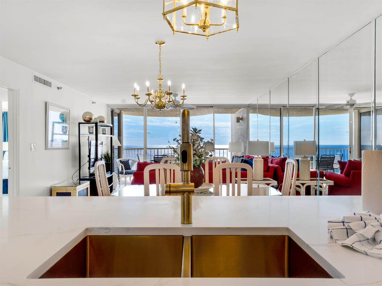 Welcome to the Golden Lady