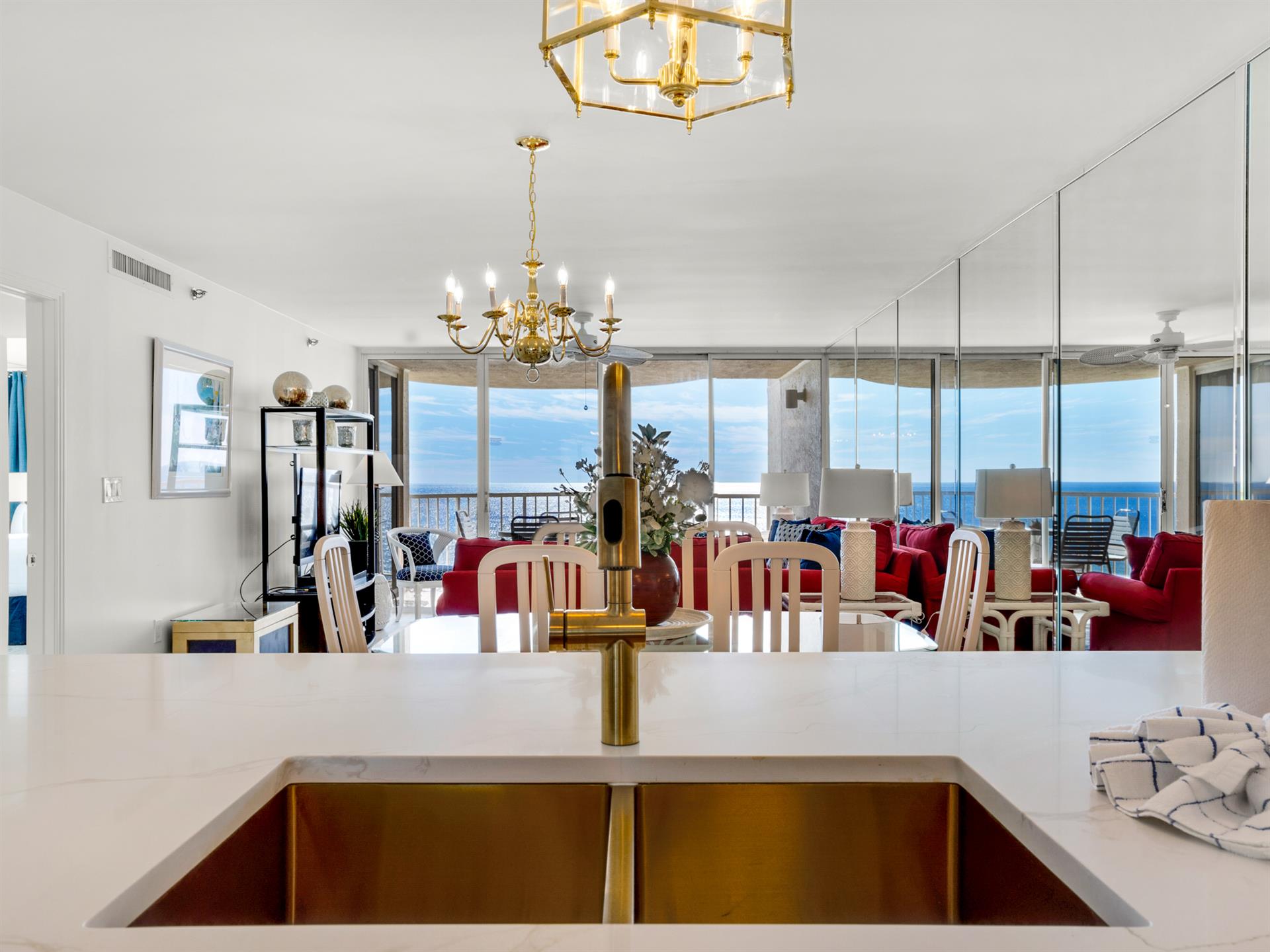 Welcome to the Golden Lady