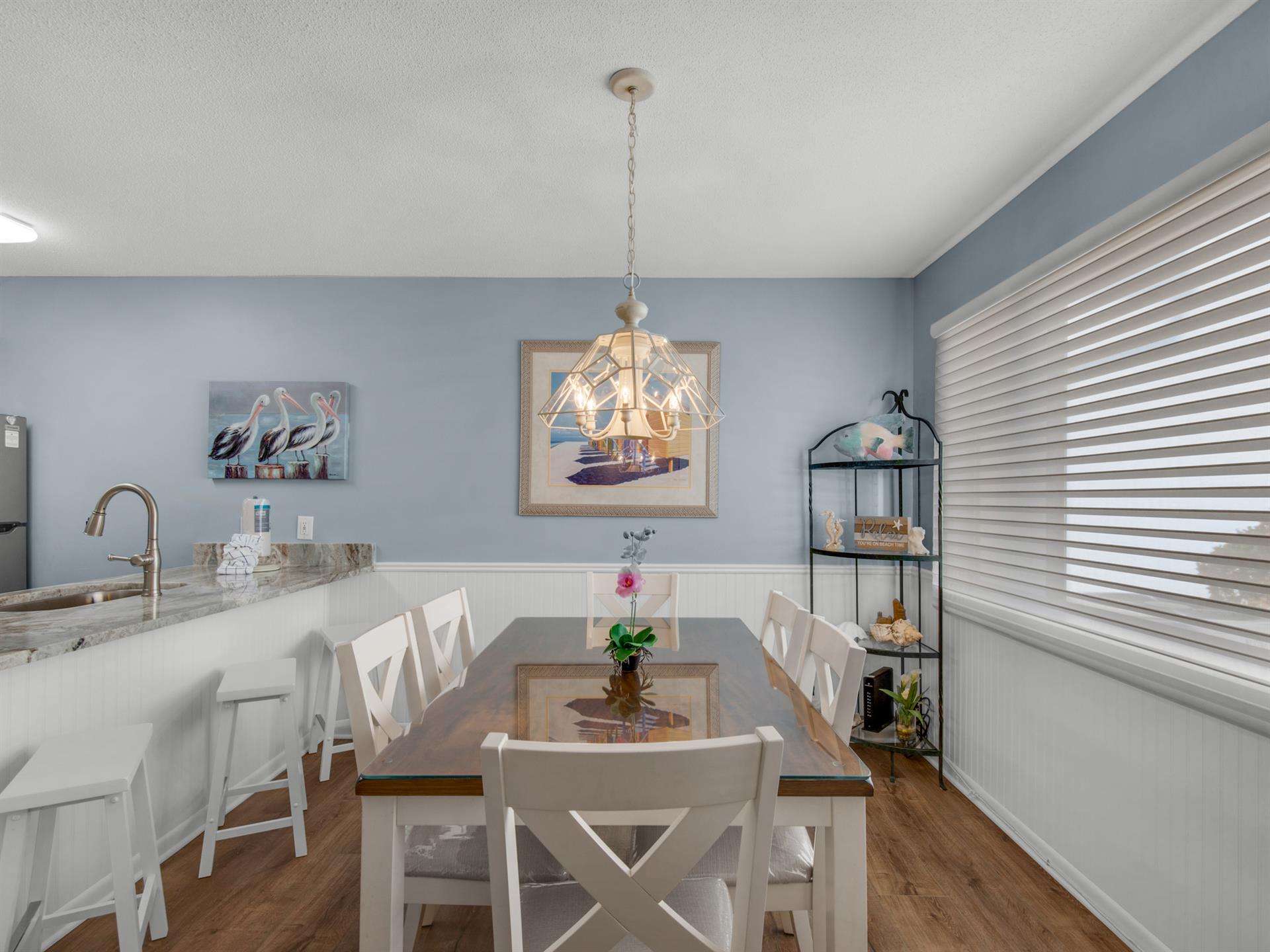 Dining table  Island seating