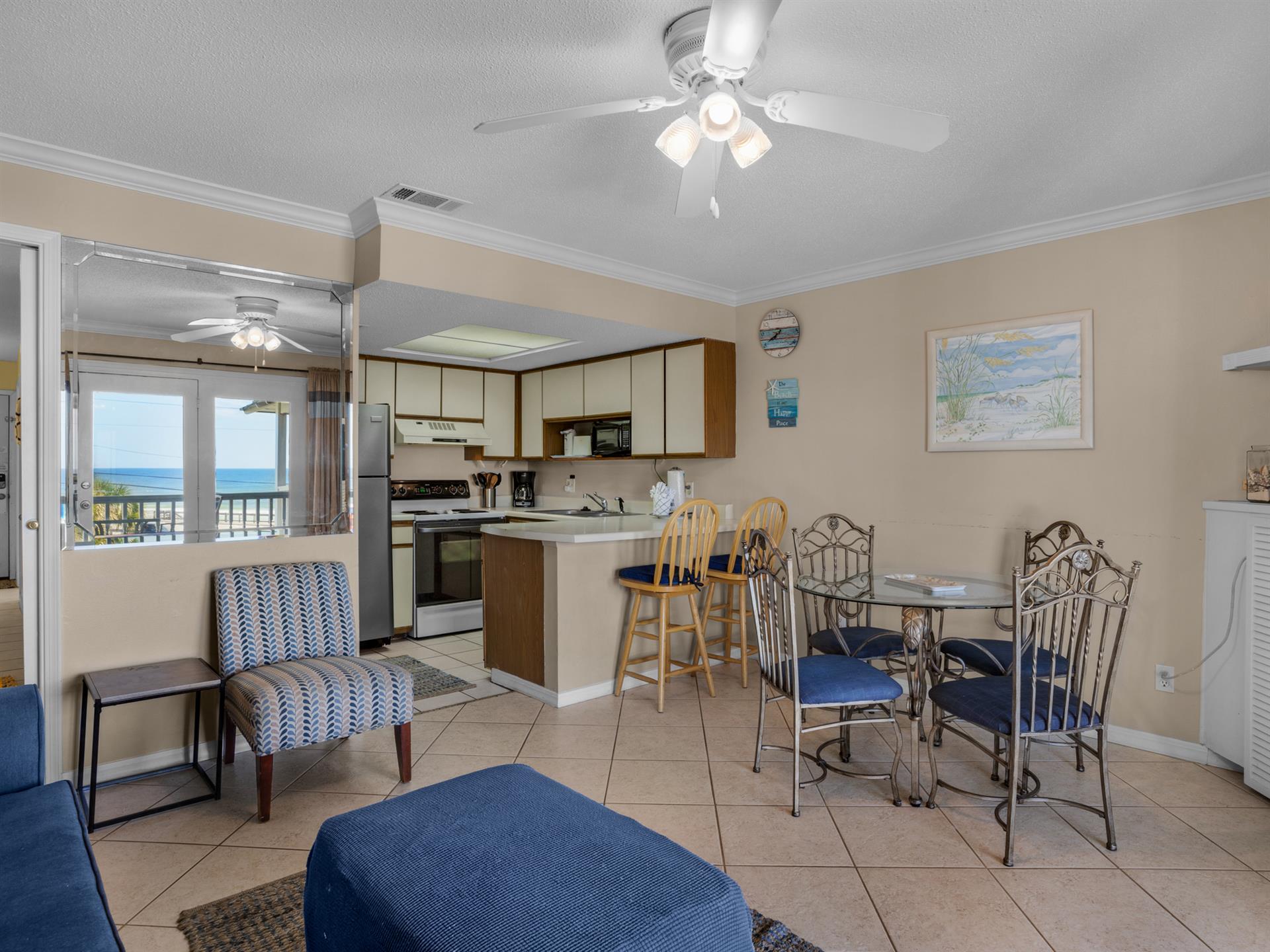 Living area and dining area