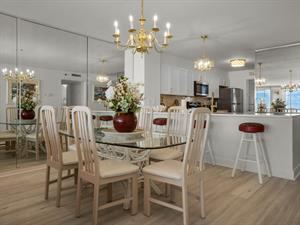 Dining Table with 6 chairs