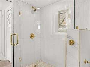 Beautiful Walkin shower in Primary Bathroom