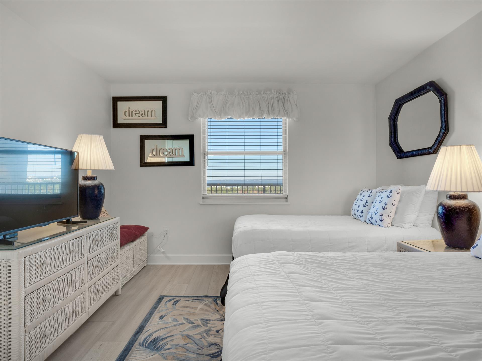 Flat Screen TV in Guest  Room