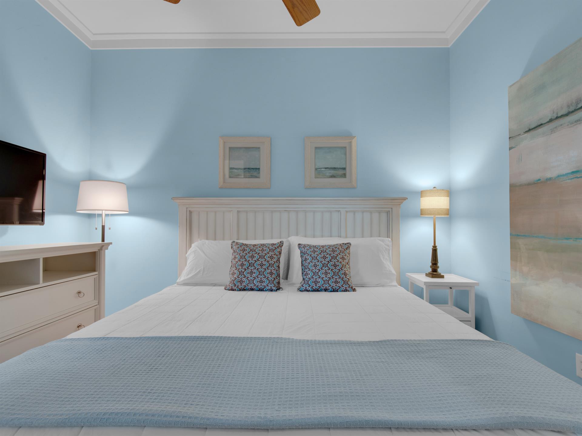 Guest bedroom with king bed  1st floor