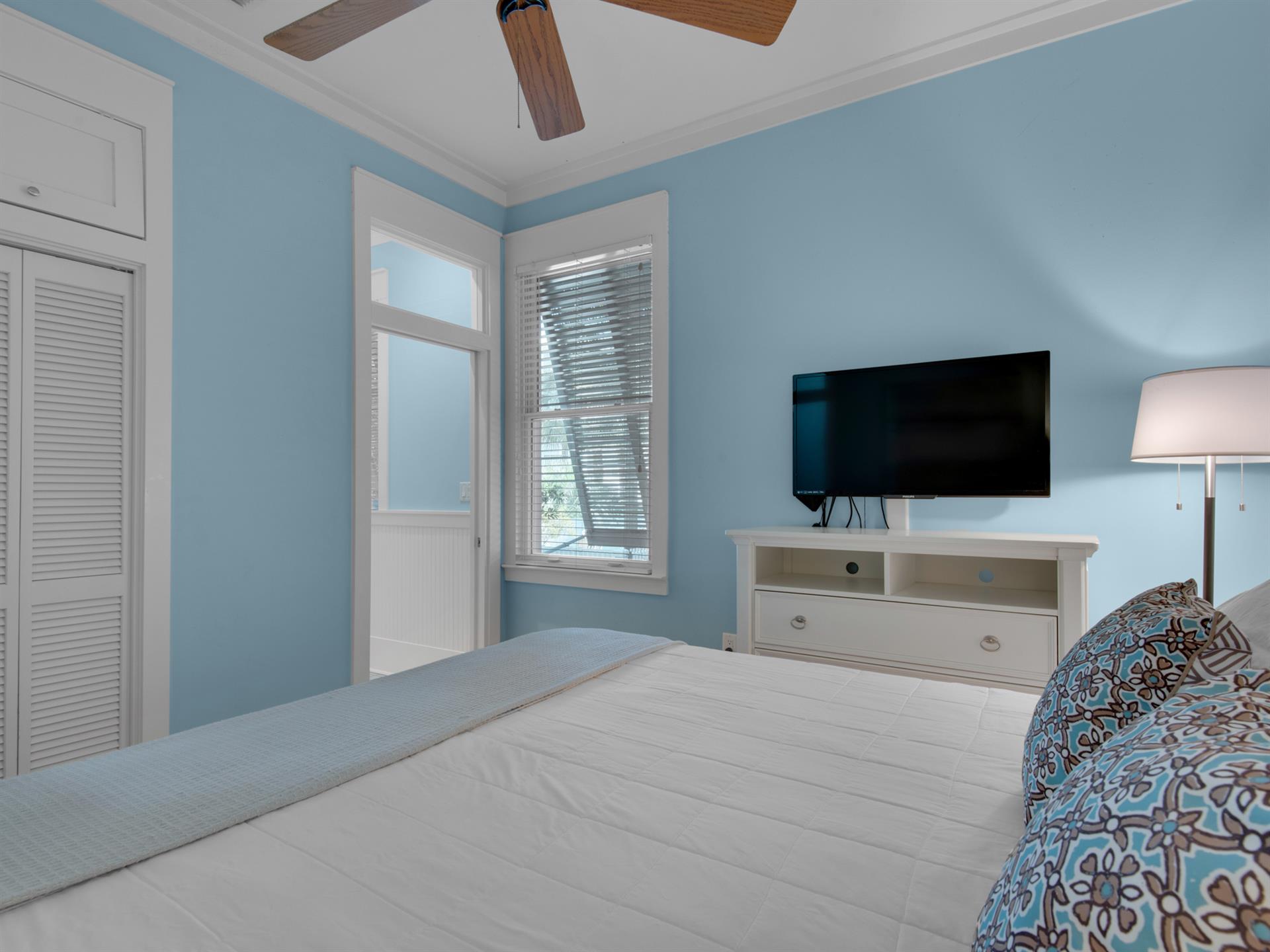 Guest bedroom with king bed and private bath  1st floor