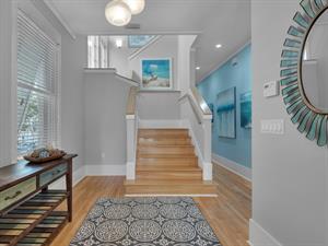 Entry foyer  1st floor