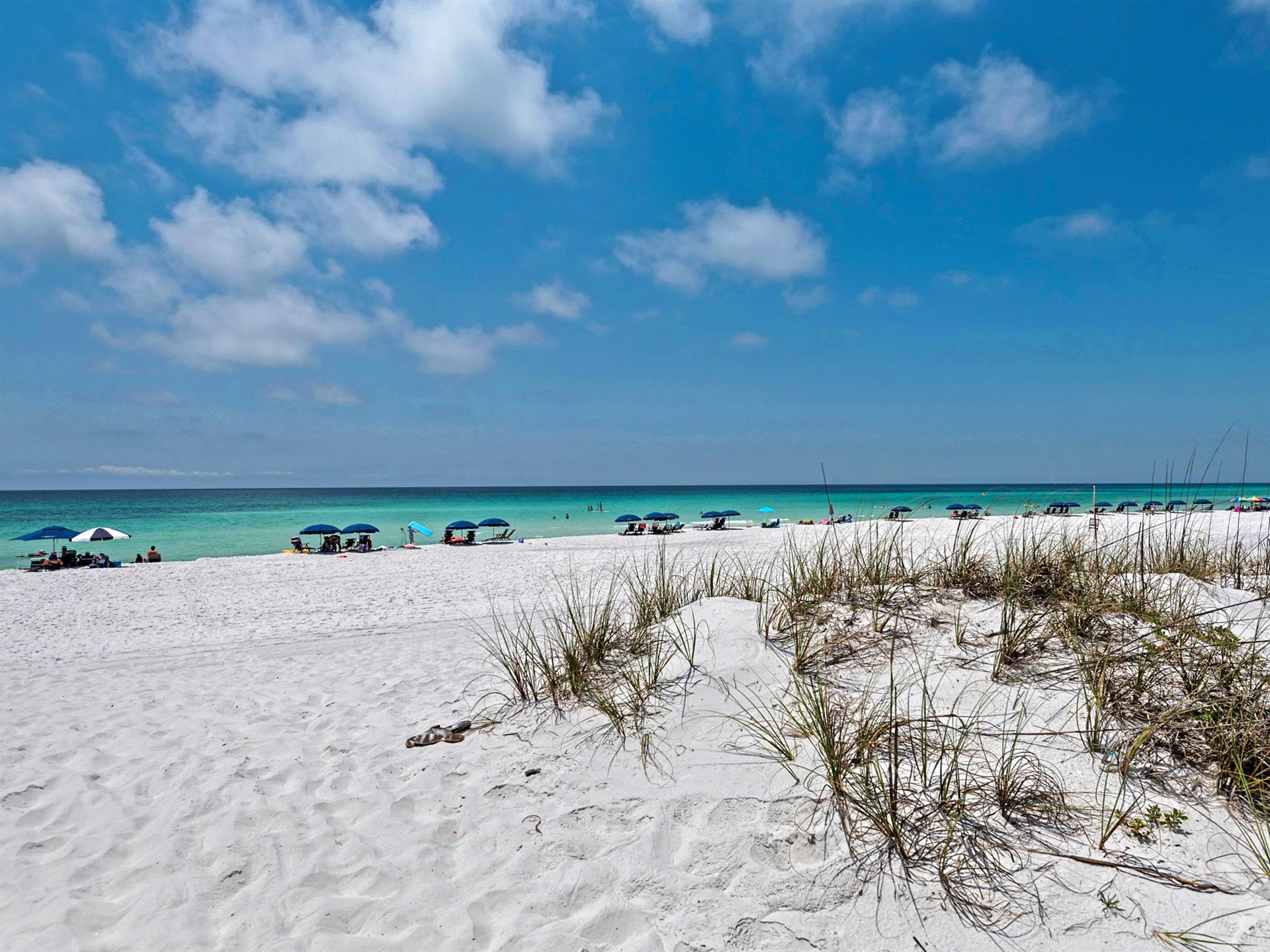 Frangista Beach community beach area
