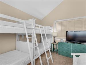 Loft Bedroom with 2 sets of Bunk Beds