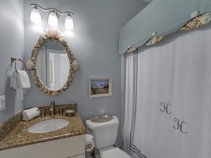 Guest Bathroom 1st Floor