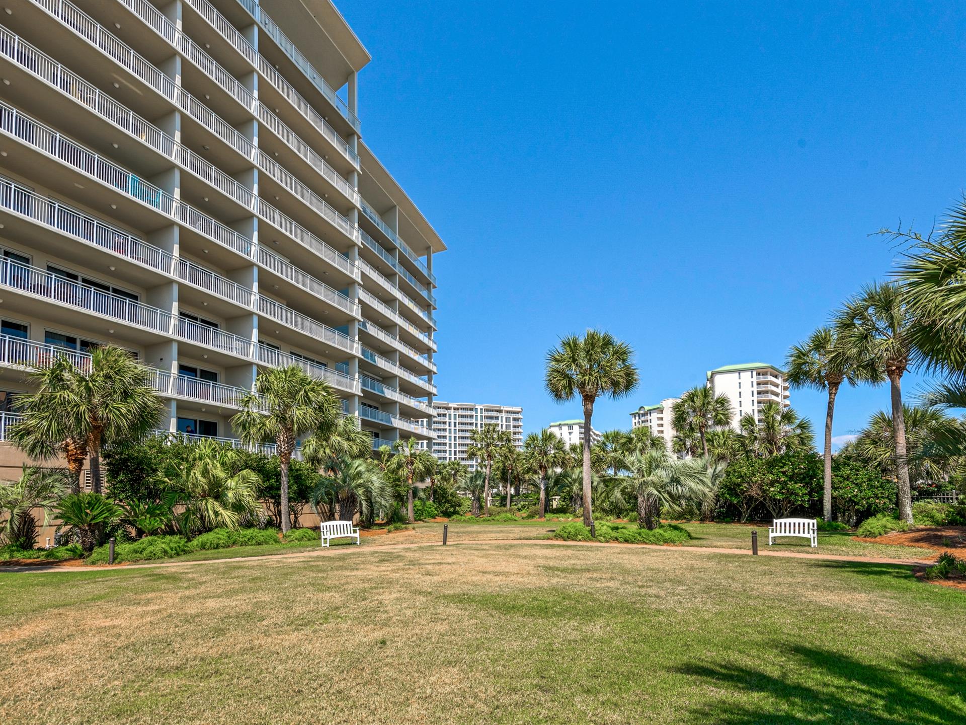 Nice Grounds at Sterling Shores