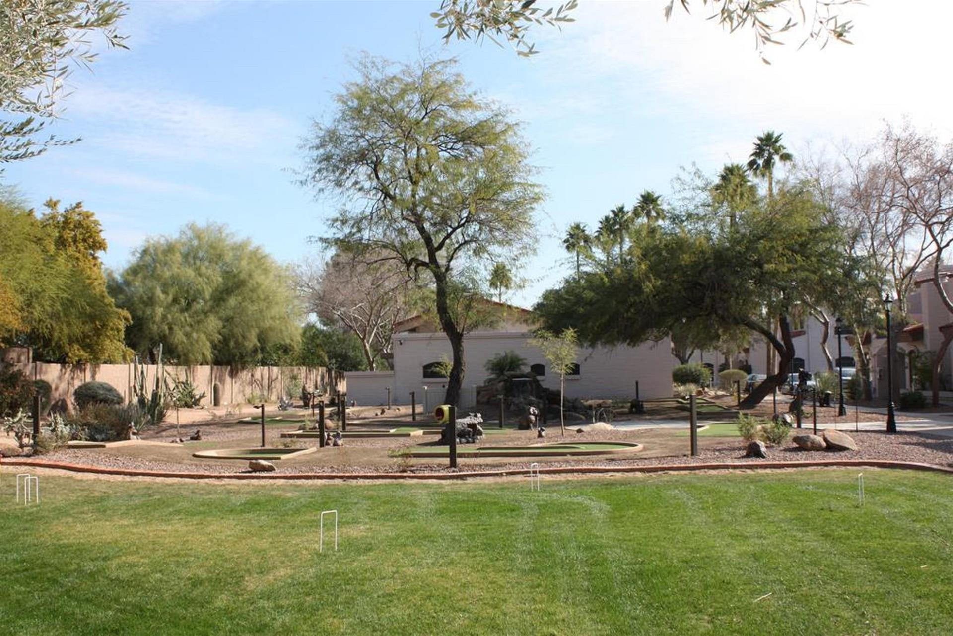 Scottsdale Camelback Resort Classic 3BR Condo with Playground