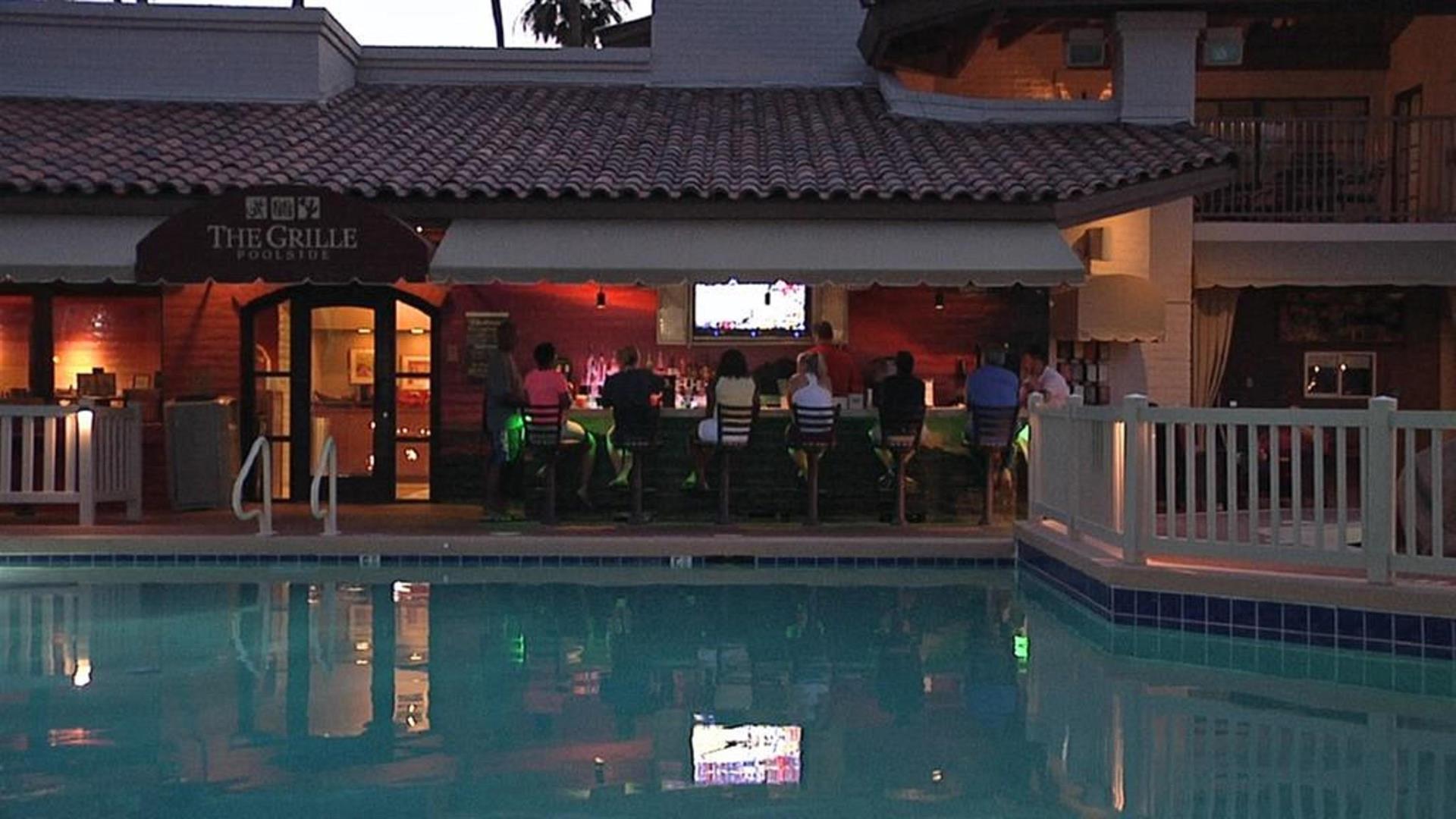 Scottsdale Camelback Resort Spacious Studio with Outdoor Pool