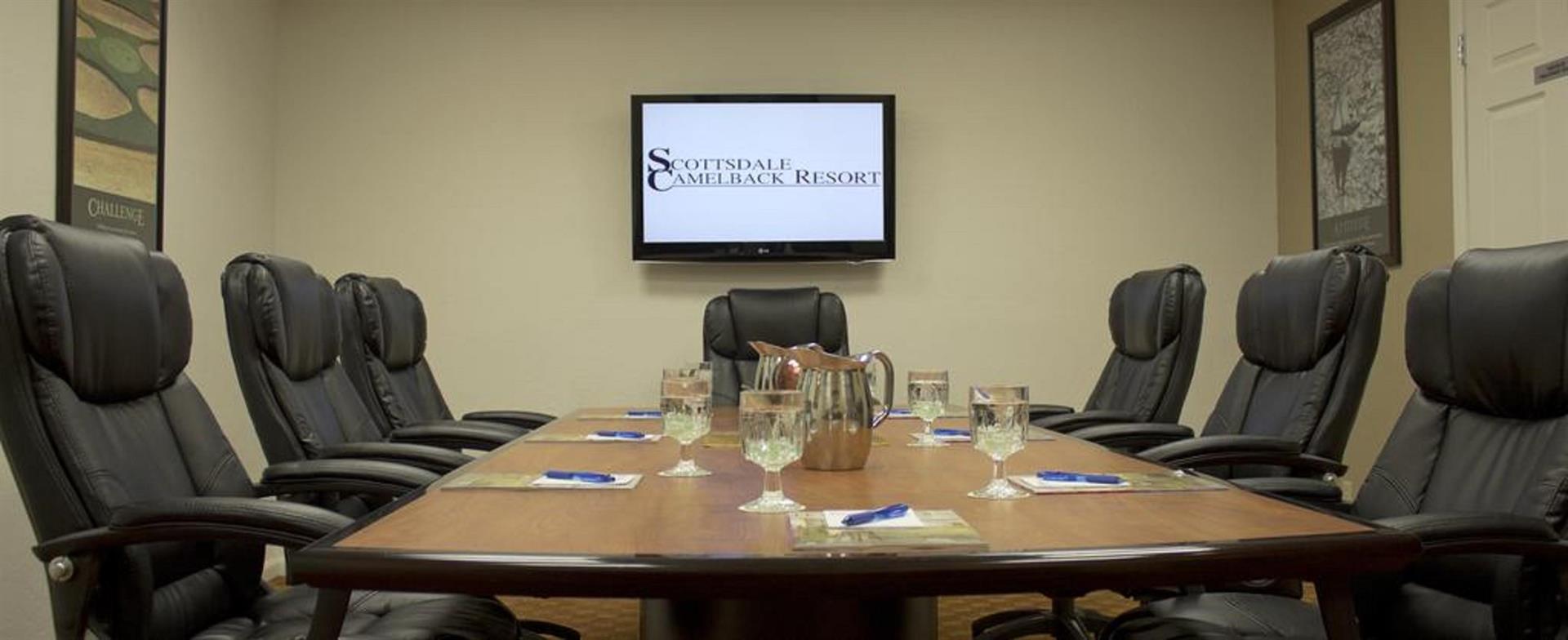 Scottsdale Camelback Resort Spacious Studio with Outdoor Pool