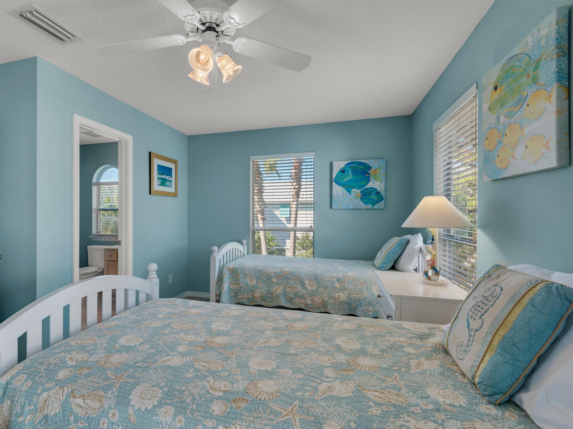 Twin Bedroom with Bathroom Access