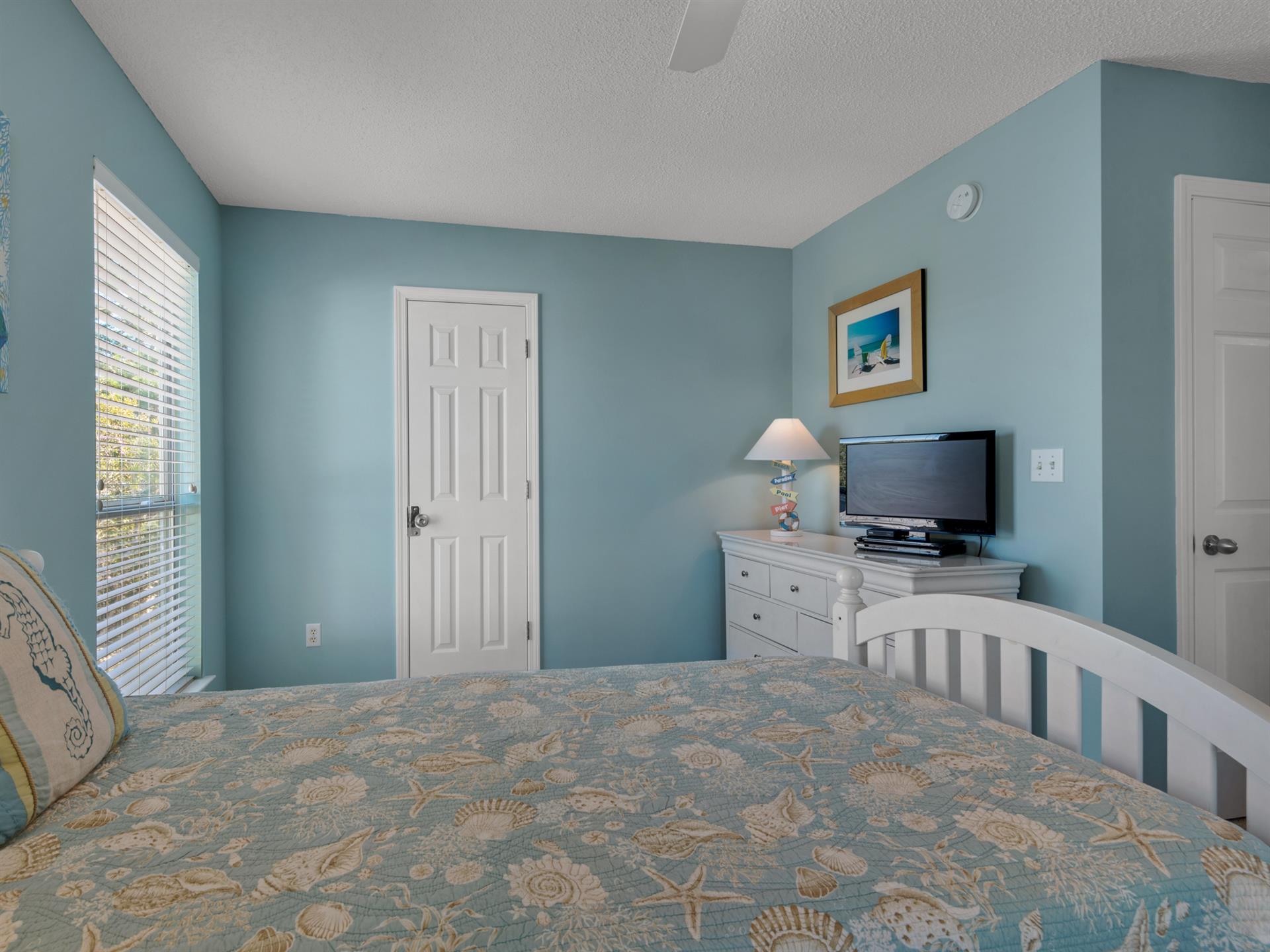 Twin Room Flat Screen TV