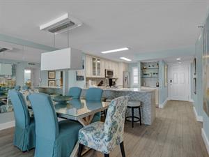 Additional Seating at Kitchen Bar