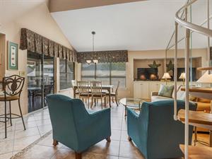 Entry to Living Area