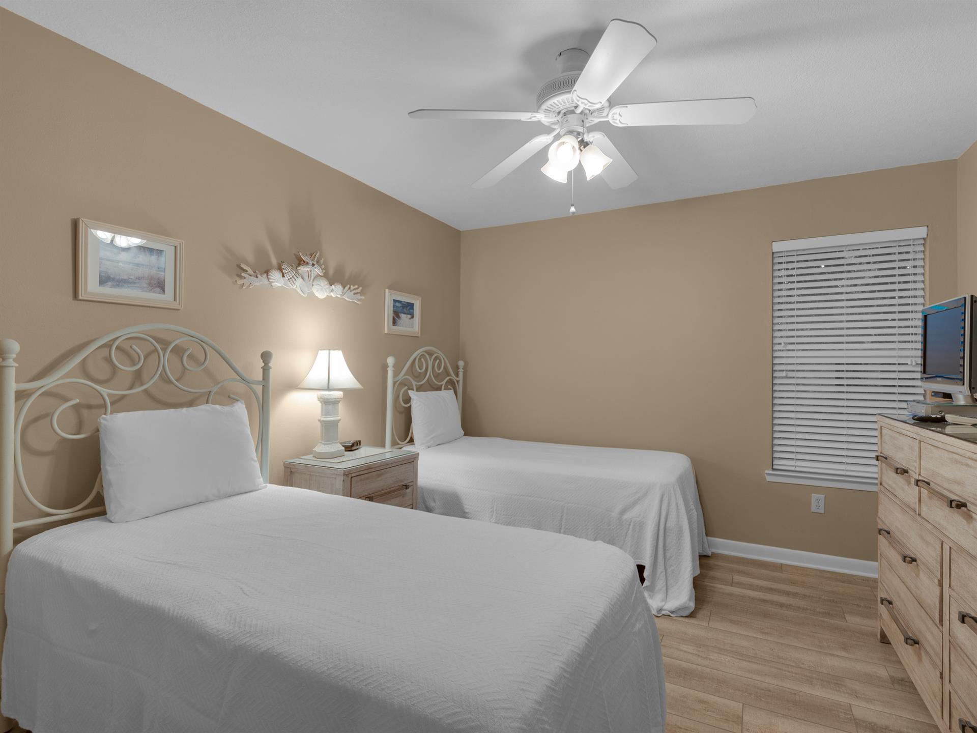 2 twins in guest Bedroom