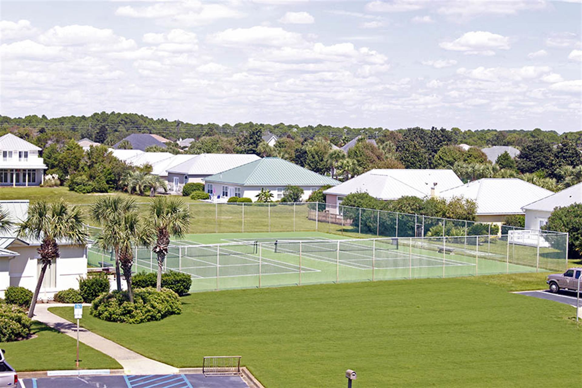 Complex Tennis Courts