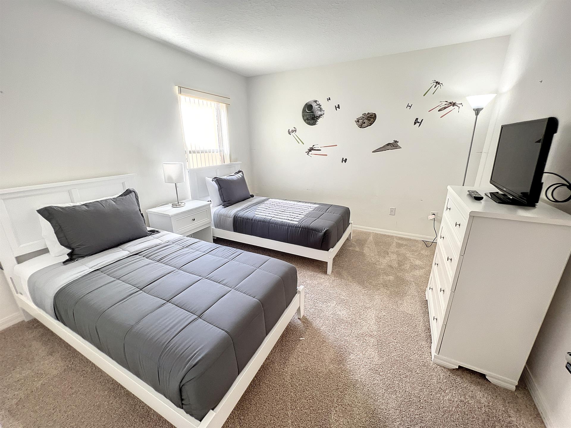 Bedroom 4 Full  Twin Bed