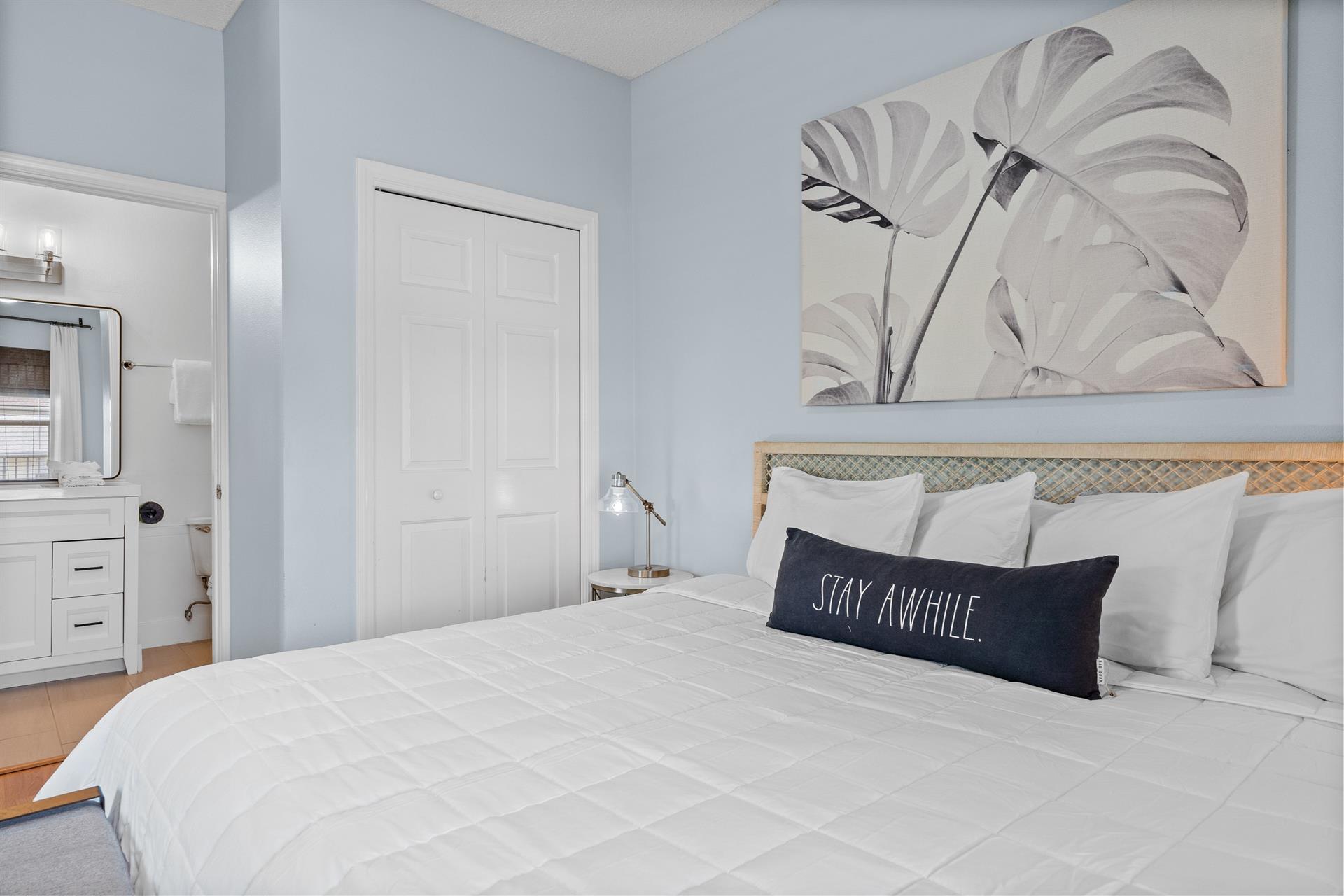 Bedroom with En Suite Bathroom