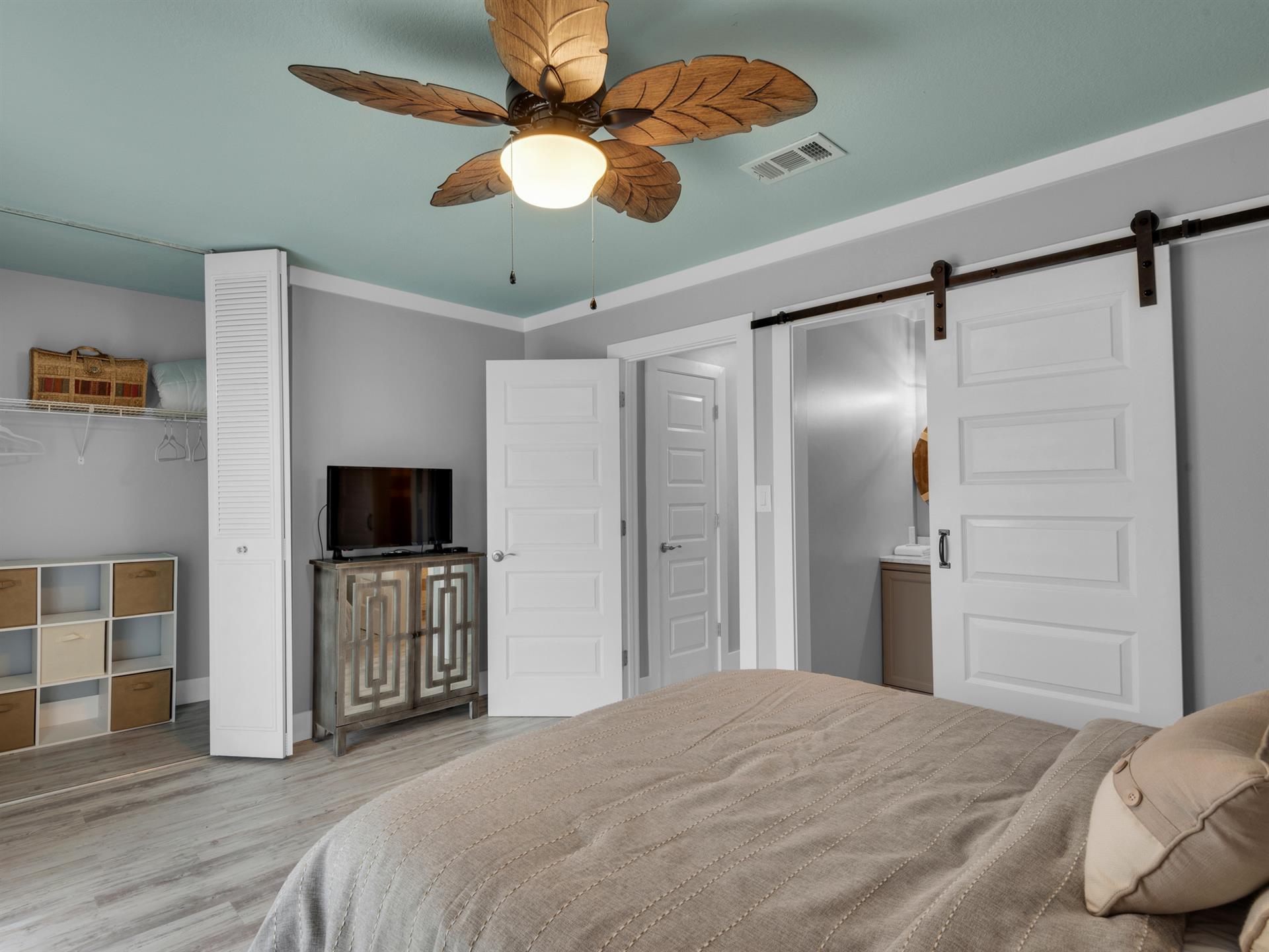 Master Bedroom 2 on 2nd Floor with Flat Screen TV