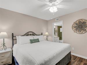 En Suite Bathroom in Primary