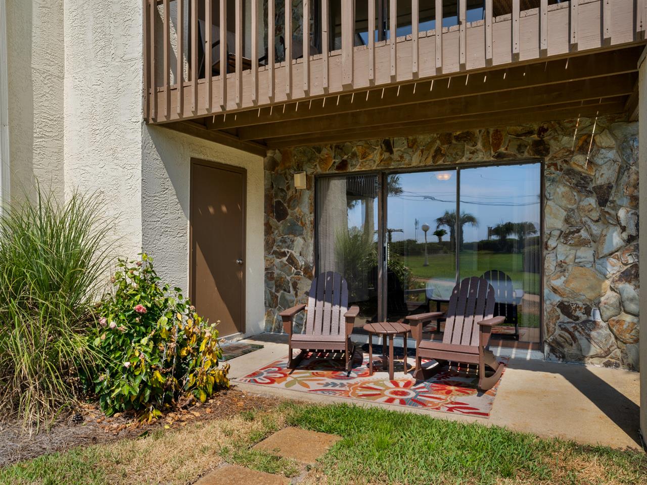 Patio off 1st fl Bedroom