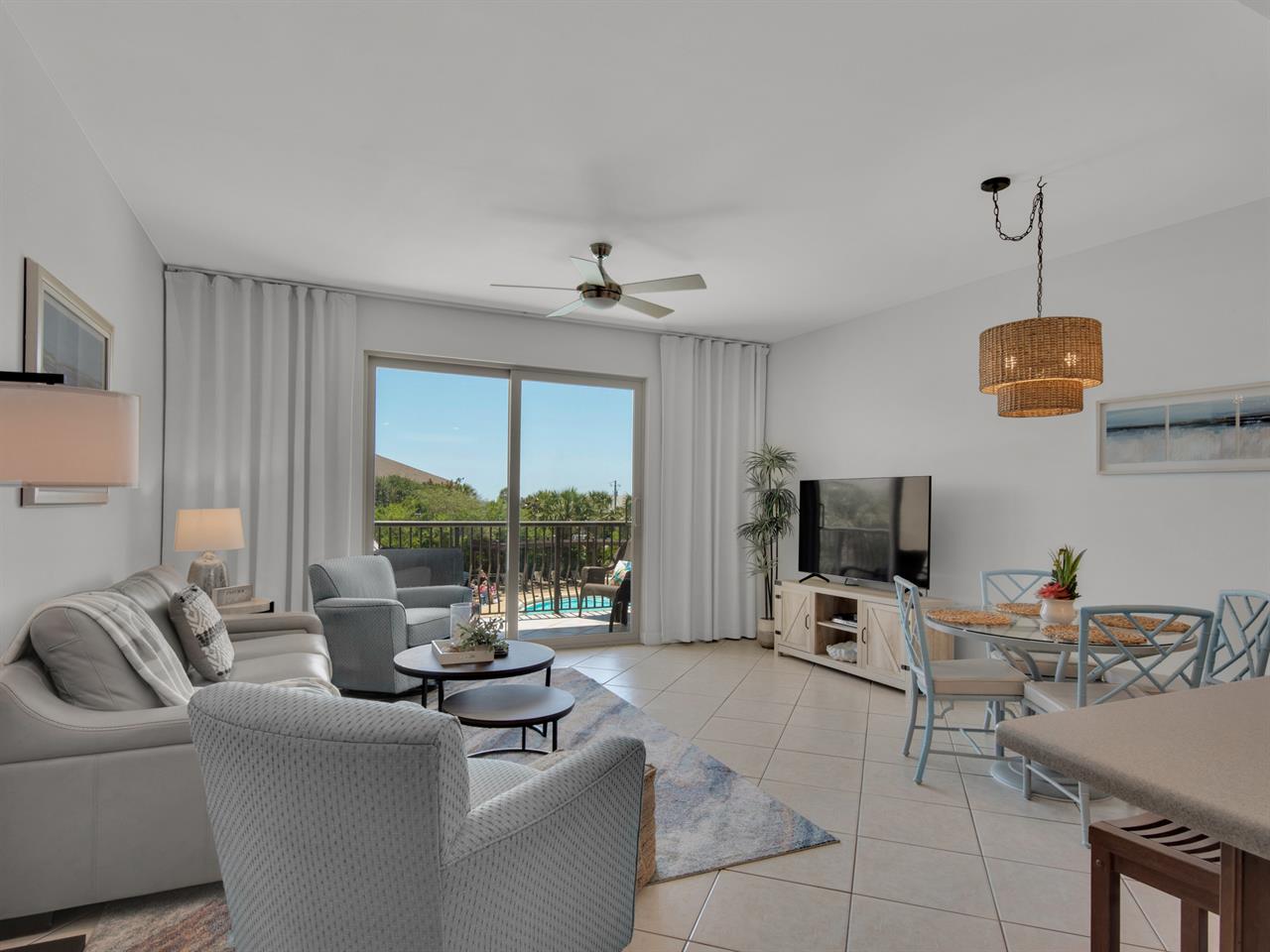 Welcome to Beach Resort 306