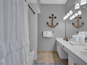 Shower  Tub Combo in Primary Bath