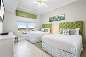 Guest Bedroom with 2 Queen Beds