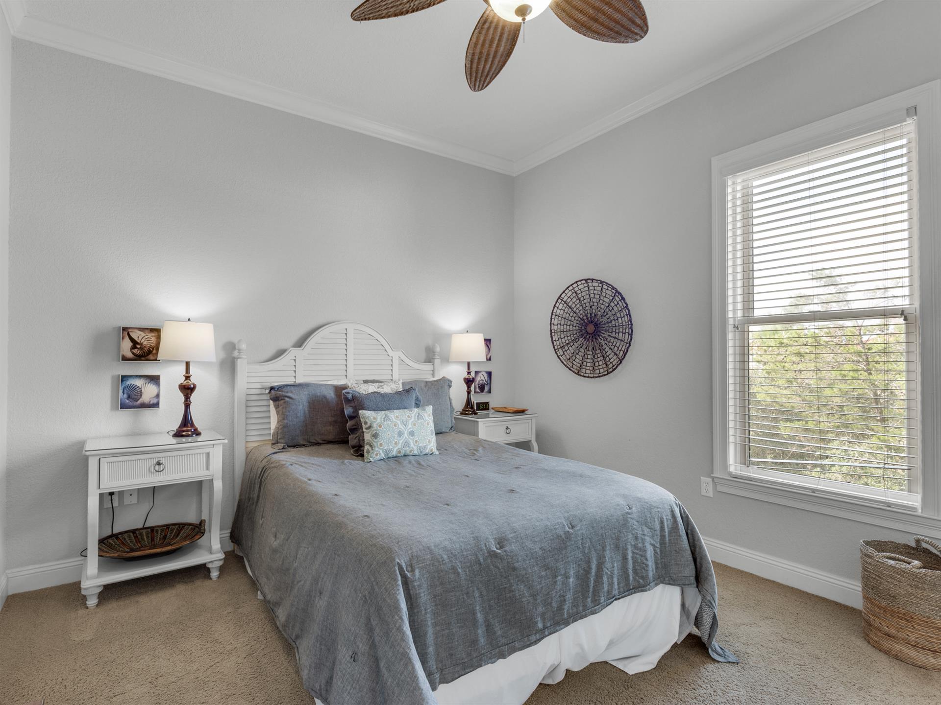 2nd Floor Queen Room