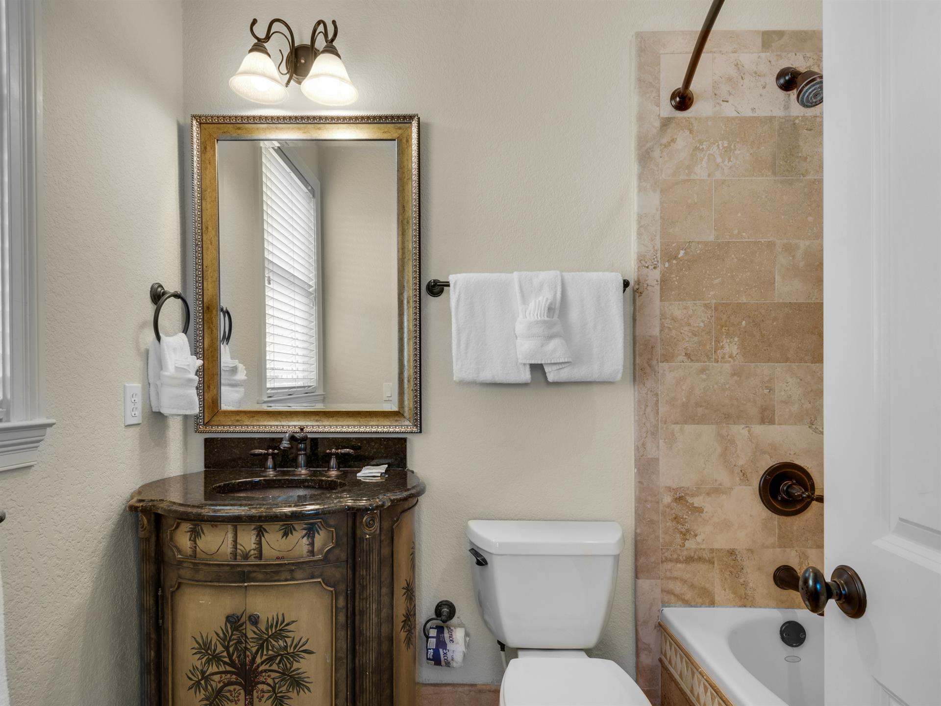 2nd Floor Queen Room Bath