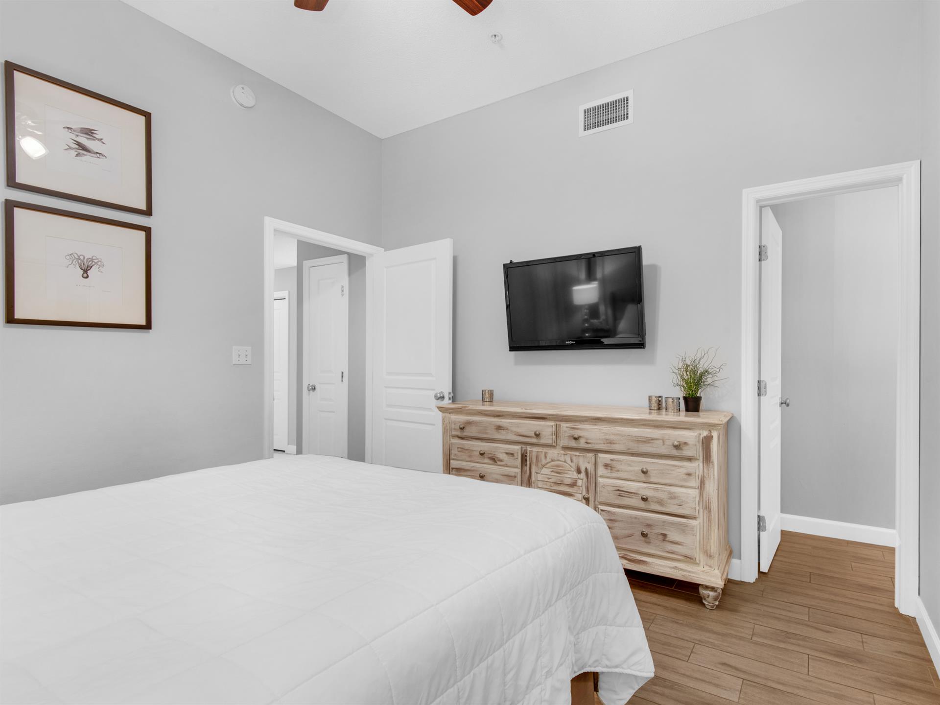 Guest Bedroom 1 with Private Bathroom