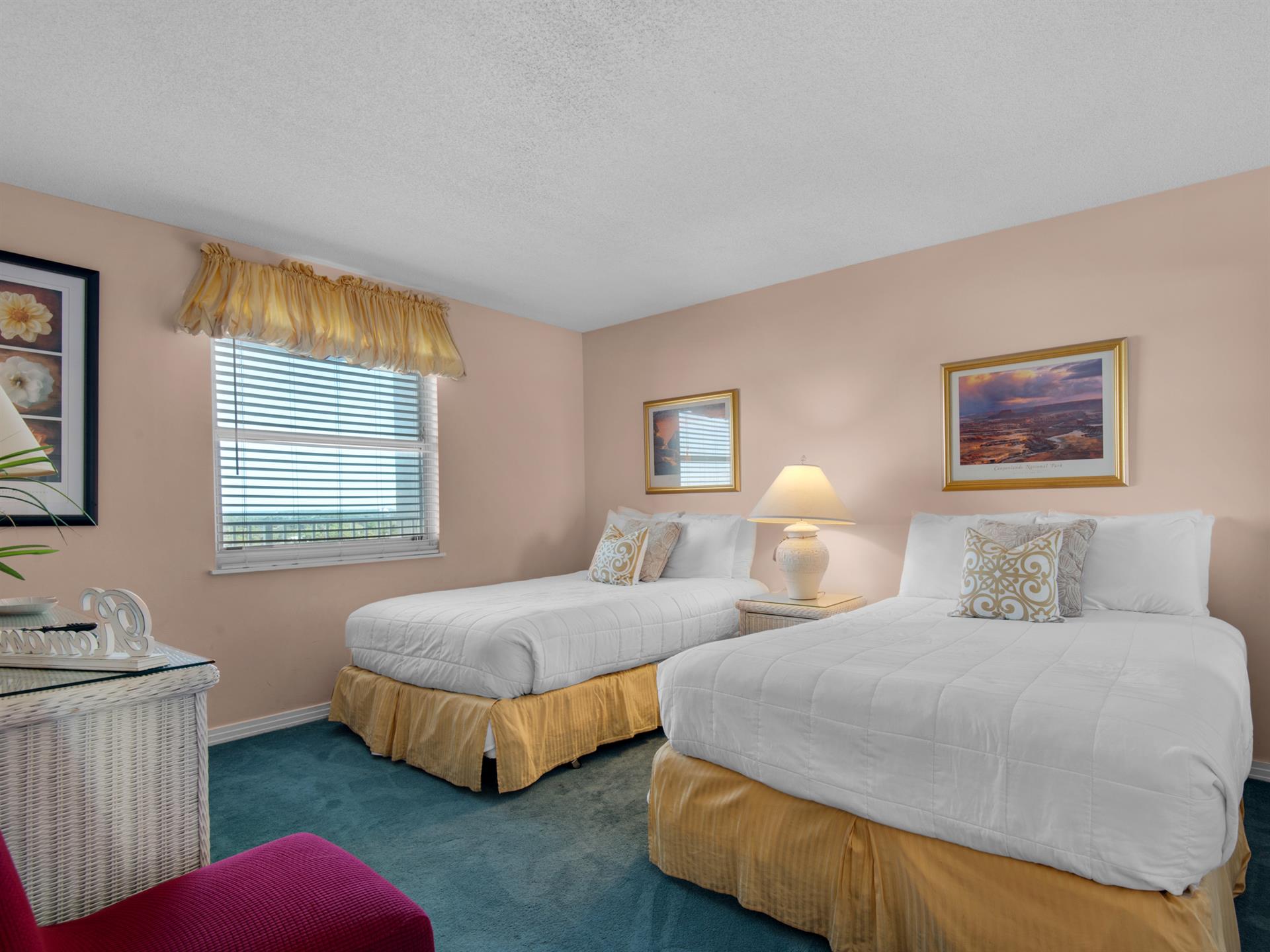 Guest Bedroom With 2 Double Beds