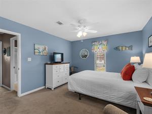 Guest Bedroom on 2nd Floor with Queen Bed