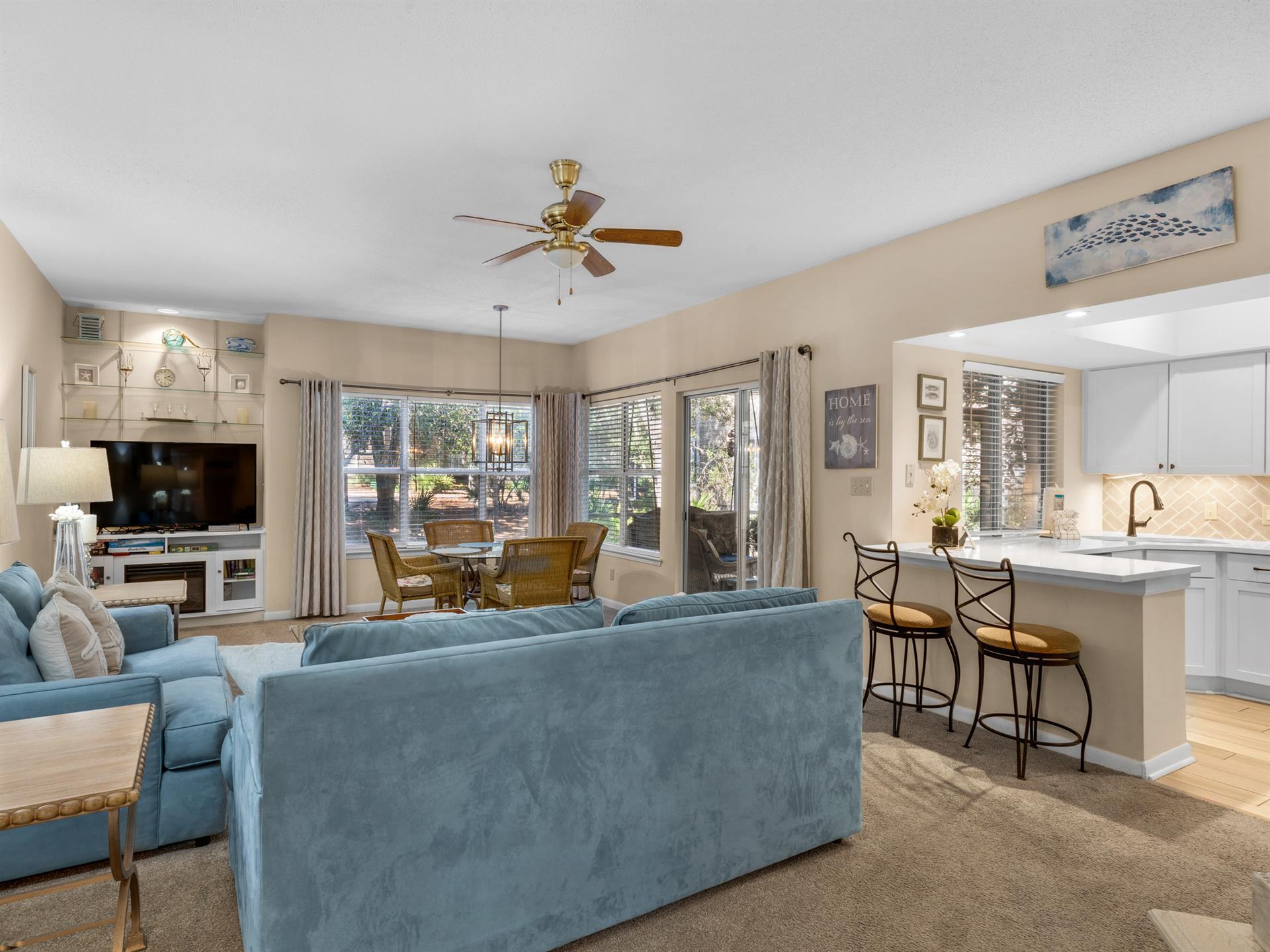 Living and Dining Area