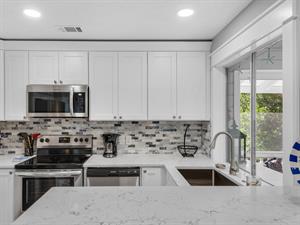 Contemporary Kitchen