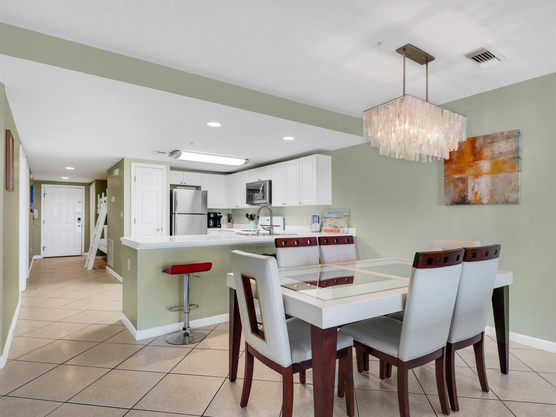 Spacious Dining Area