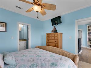 Guest Bedroom 4 on 4th Floor with King Bed and Flat Screen TV
