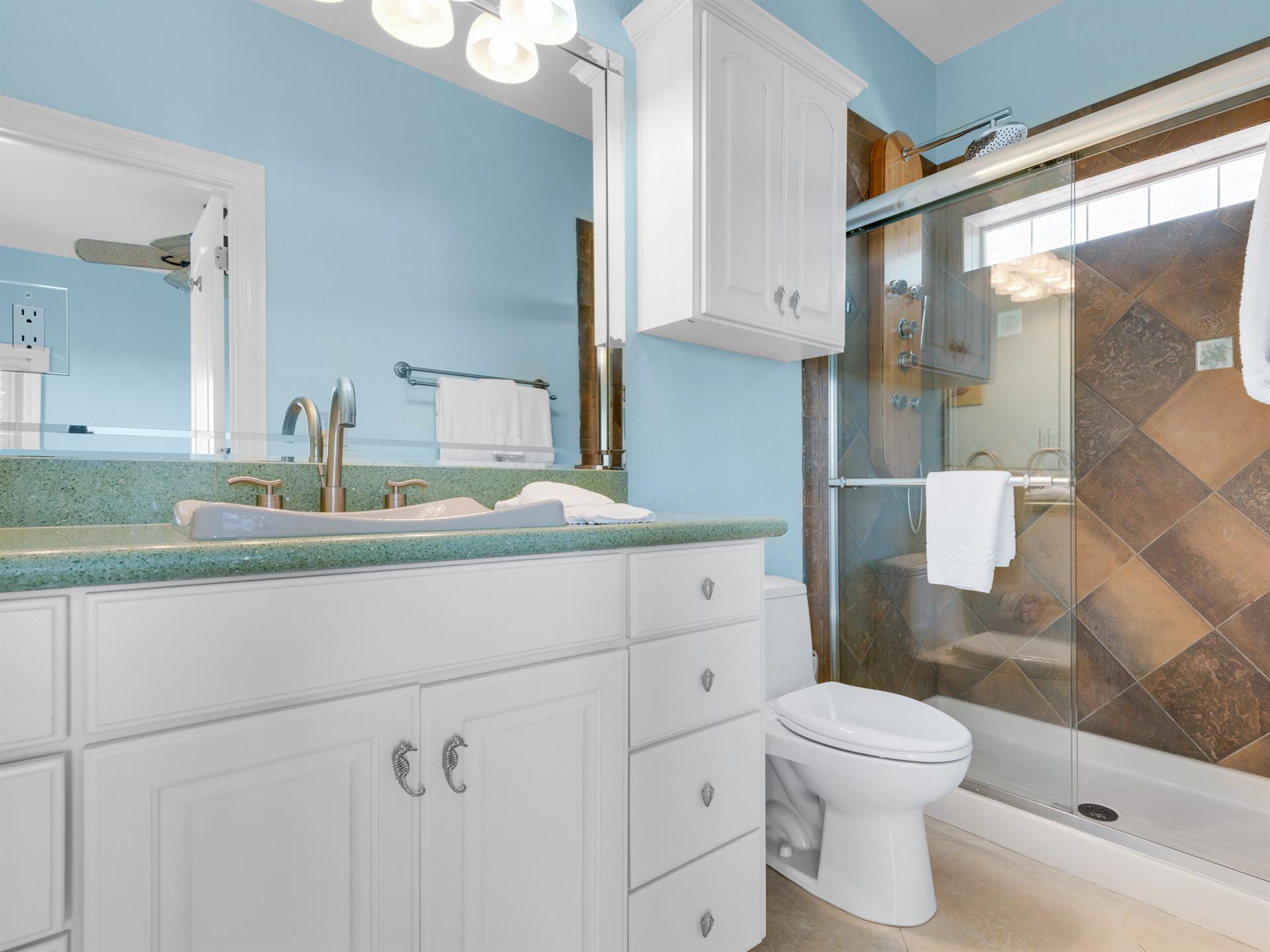 Guest Bathroom 4 on 4th Floor