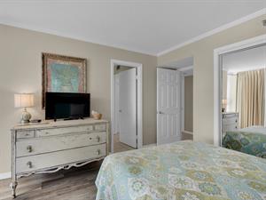 Flat Screen TV in Guest Bunk Room