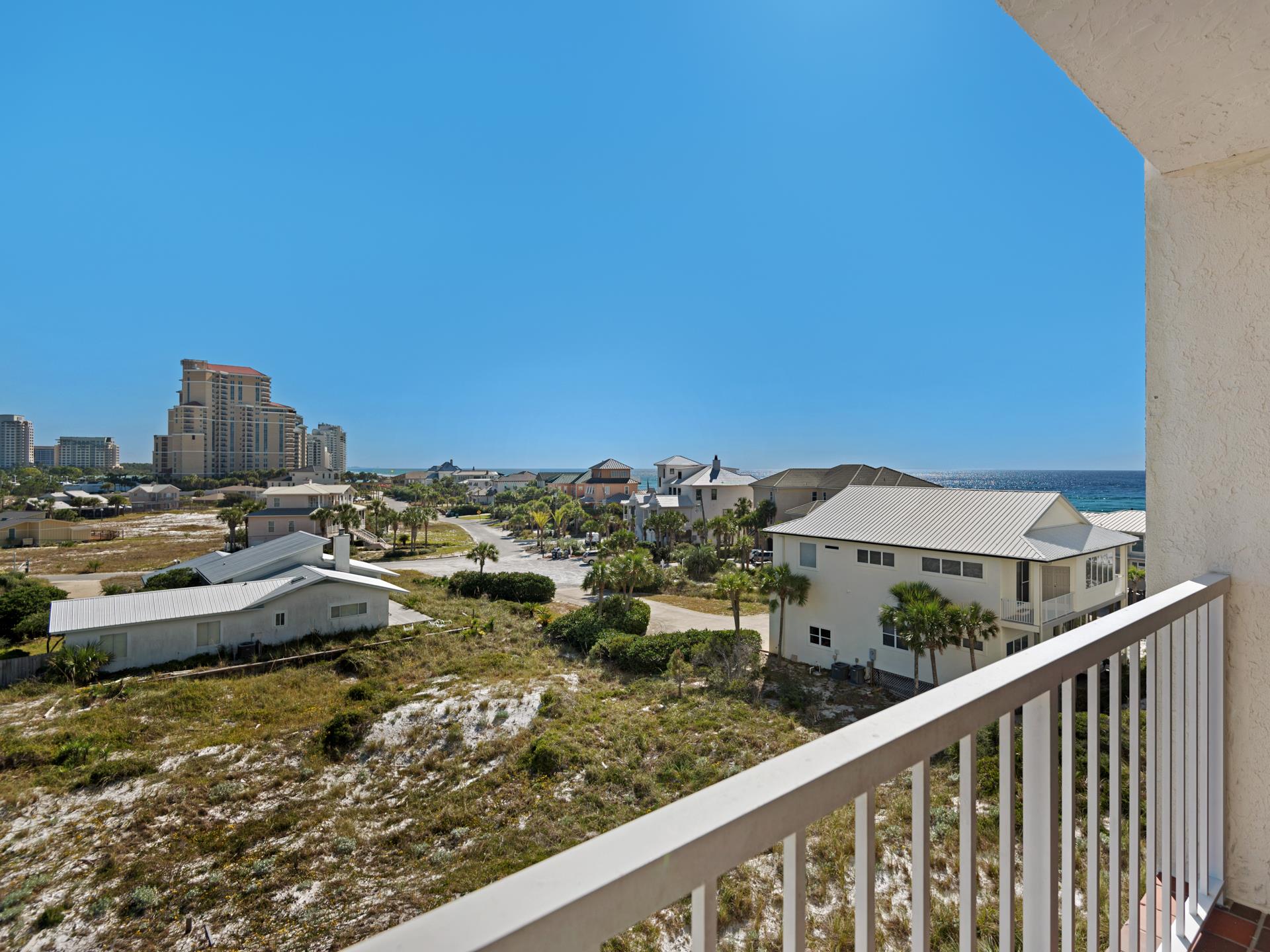 Patio outside Middle guest Bedroom