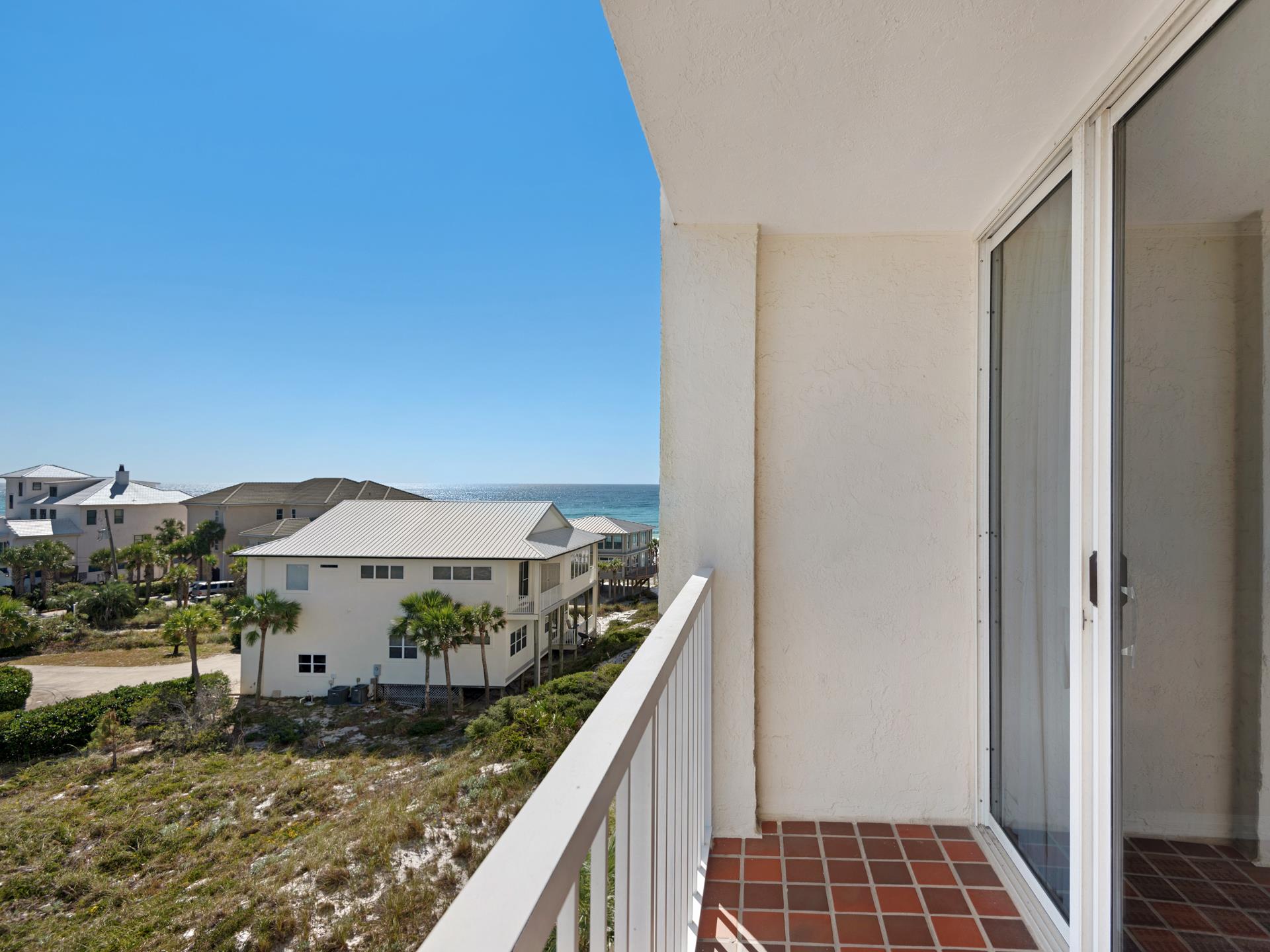 Patio Outside  2nd Guest Room
