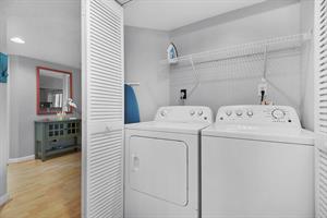 Full Size Washer  Dryer in Unit