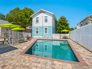 Beautiful Private Pool