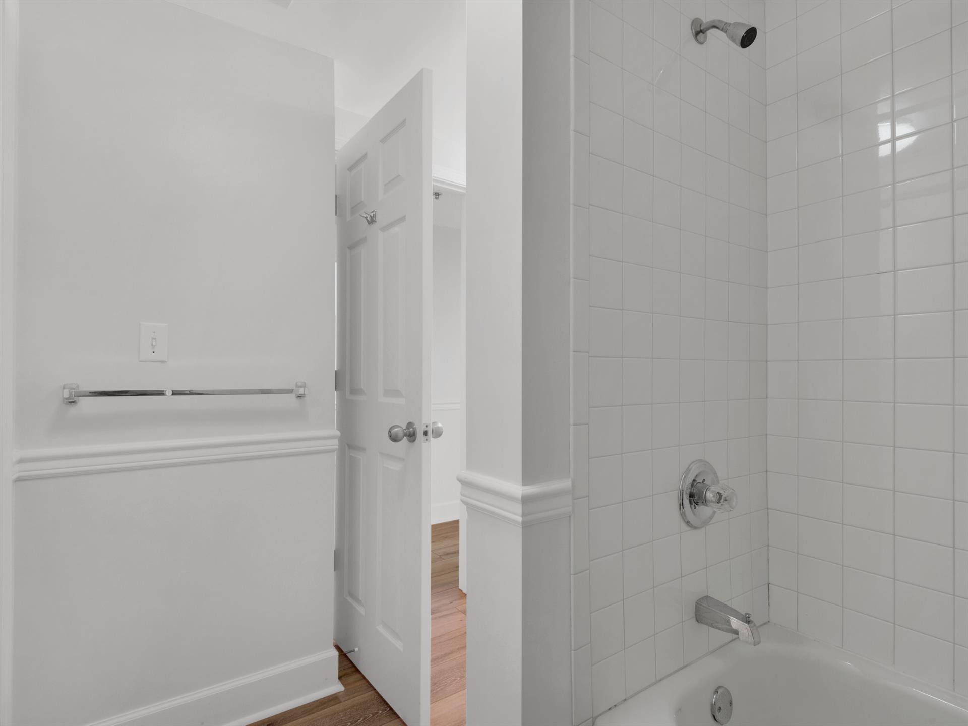 Guest Bathroom 1 with TubShower Mix